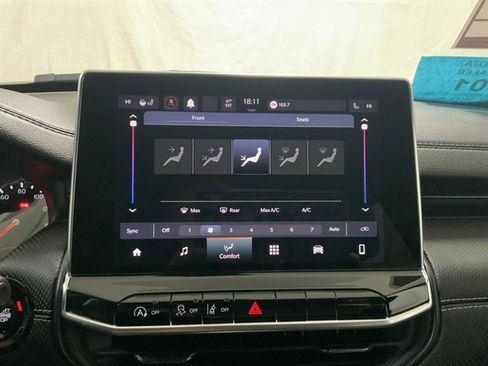 Used 2023 Jeep Compass Altitude w/ Convenience Group image 28