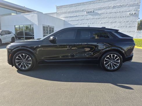 Used 2024 Cadillac Lyriq Sport RWD image 4