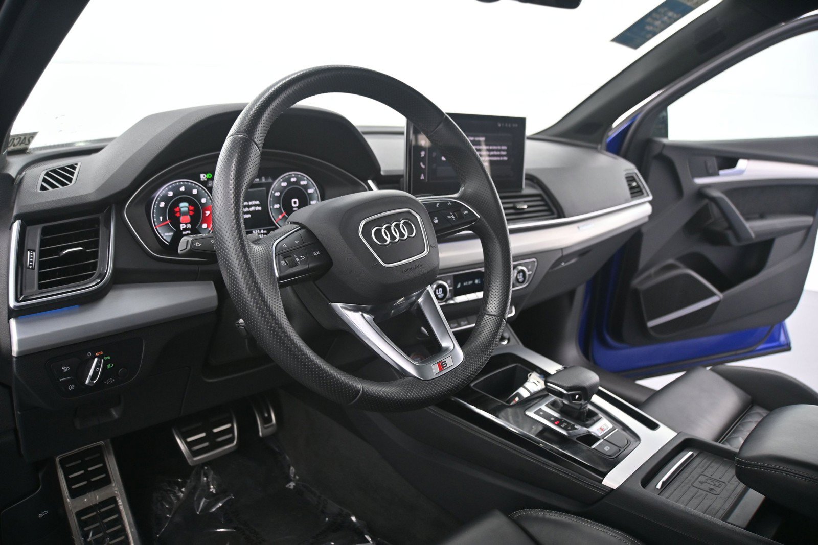 Used 2024 Audi SQ5 Prestige AWD/4WD image 29