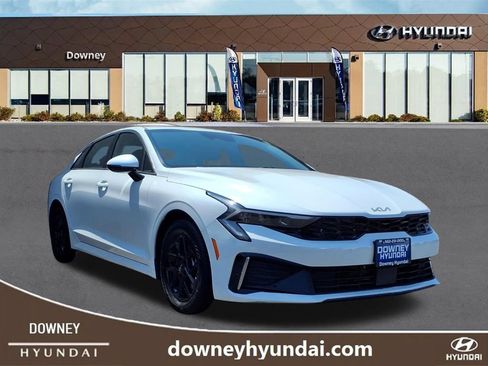Used 2025 Kia K5 LXS FWD image 3
