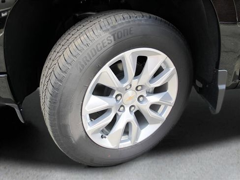 New 2024 Chevrolet Silverado 1500 Custom AWD/4WD image 9