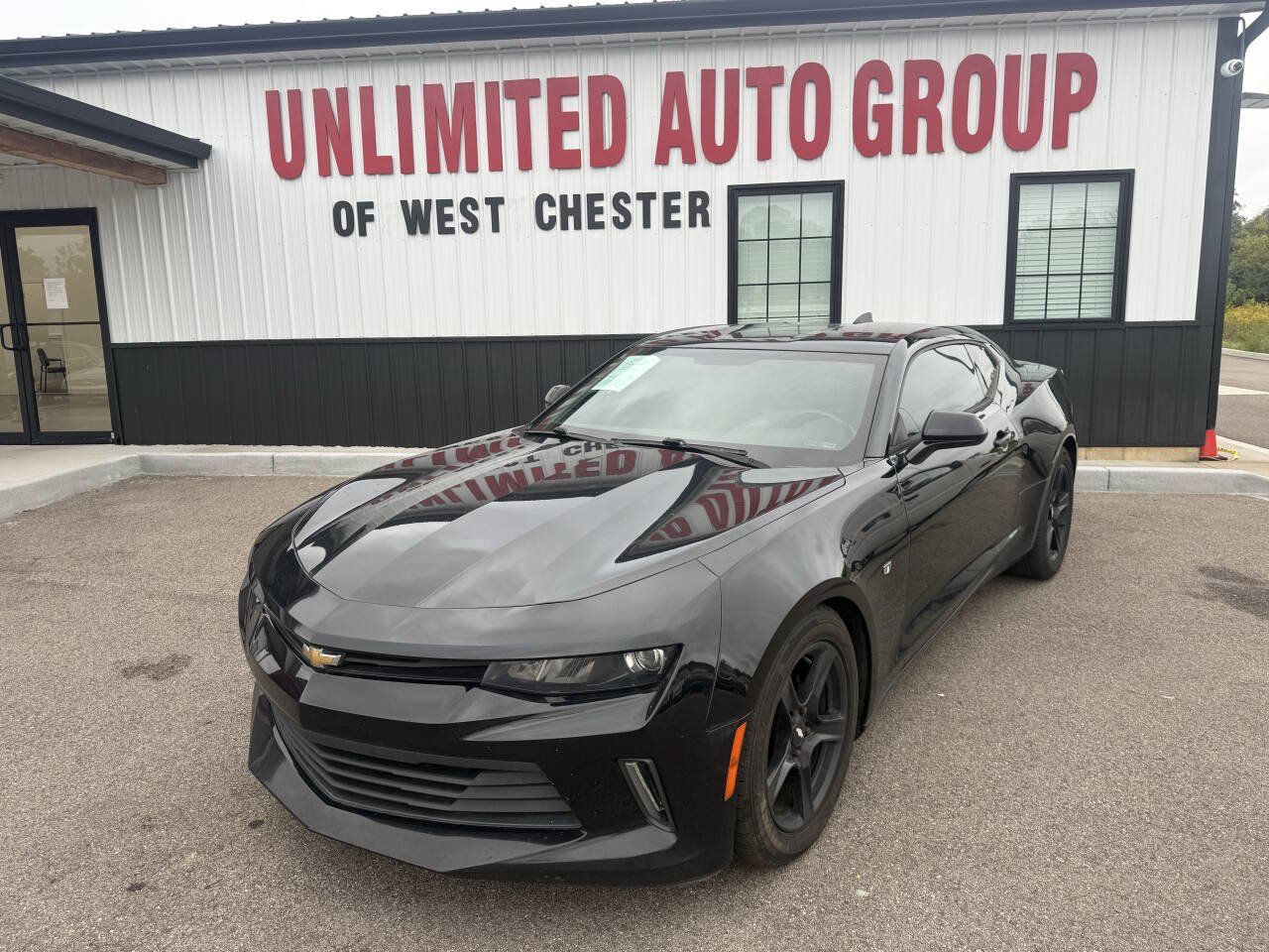 Used 2016 Chevrolet Camaro LT RWD image 1
