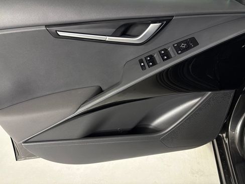 New 2026 Kia Niro Wind FWD image 14