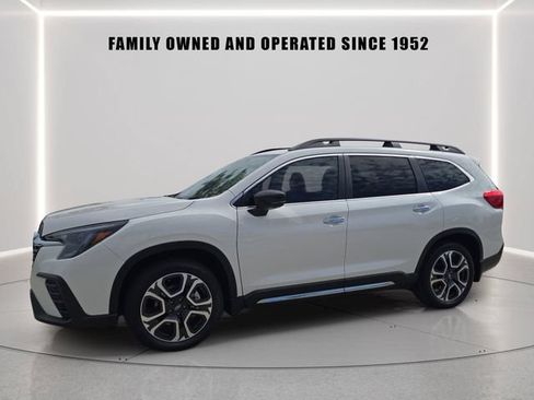 Certified 2024 Subaru Ascent Touring w/ Popular Package #2 AWD/4WD image 1