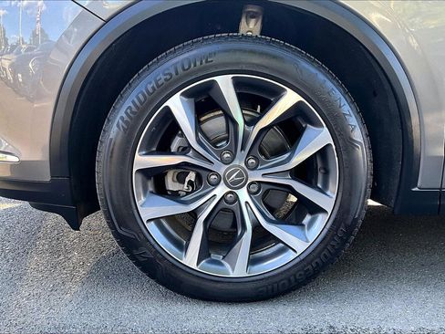 Used 2023 Acura MDX SH-AWD w/ Technology Package image 9