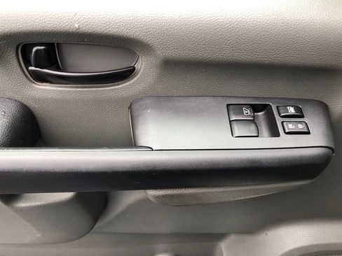 Used 2020 Nissan NV 2500 SV w/ Navigation Package image 16