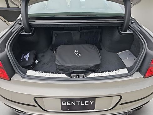 New 2025 Bentley Flying Spur Plug-In Hybrid image 38