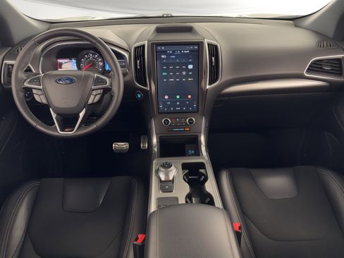 Used 2021 Ford Edge ST image 19