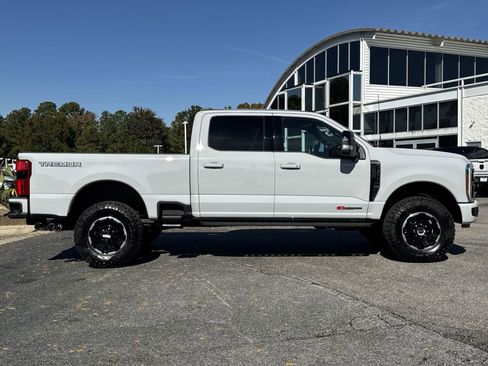Used 2026 Ford F250 Platinum w/ Tremor Off-Road Package image 11
