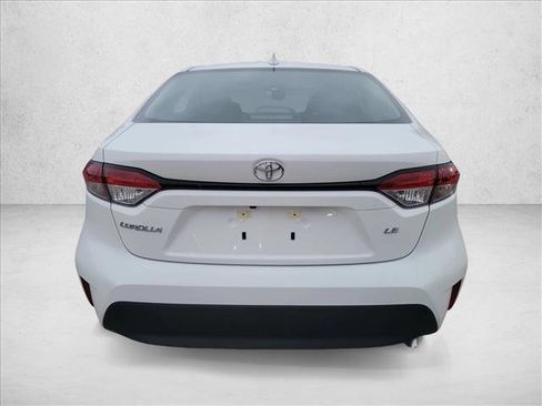 Used 2025 Toyota Corolla LE image 6