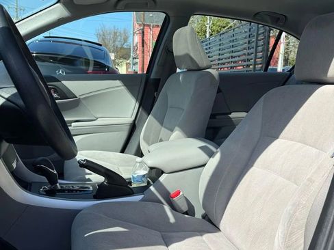 Used 2015 Honda Accord EX image 7
