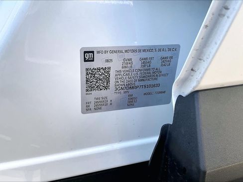 Used 2026 Chevrolet Equinox EV LT FWD image 33