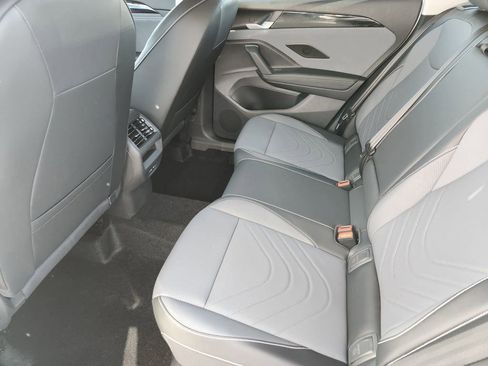 New 2026 Volkswagen Tiguan SE AWD/4WD image 19