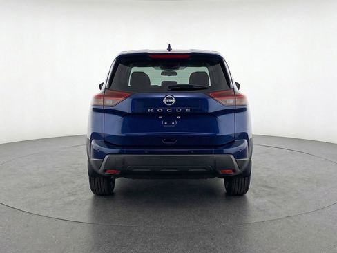 Used 2025 Nissan Rogue SV image 7