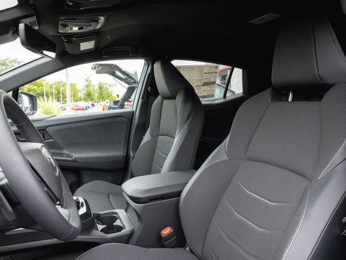 New 2026 Toyota C-HR AWD/4WD image 9