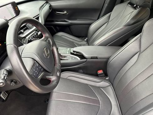 Used 2019 Lexus UX 200 F Sport w/ F Sport Premium Package FWD image 20