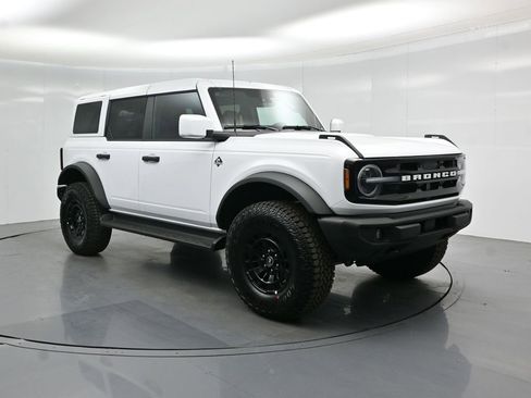 New 2026 Ford Bronco Outer Banks w/ Sasquatch Package AWD/4WD image 54