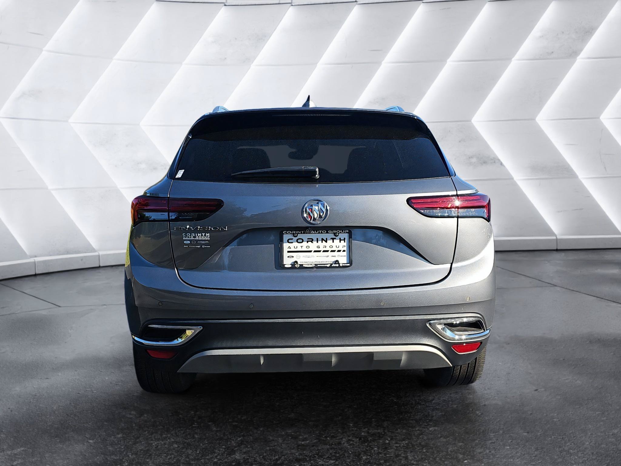 Used 2022 Buick Envision Essence w/ Technology Package I FWD image 6