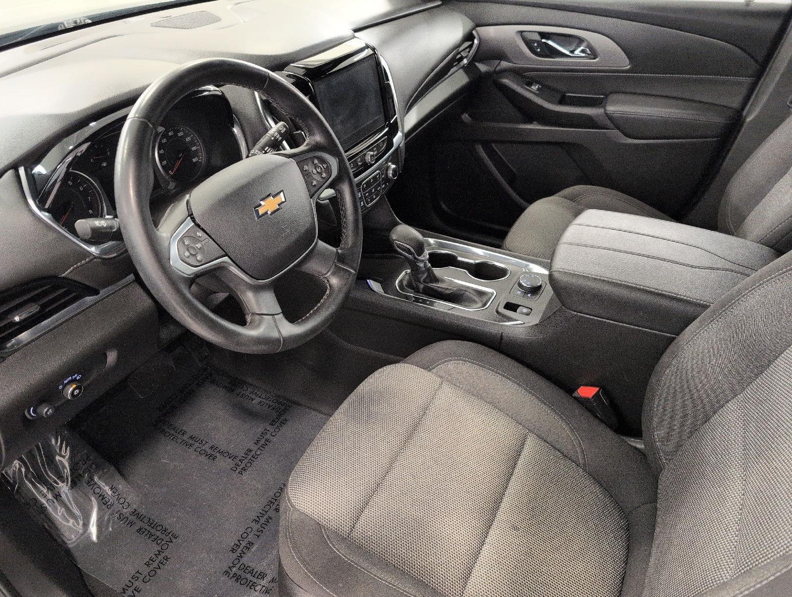 Used 2023 Chevrolet Traverse LT AWD/4WD image 9