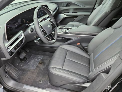 New 2025 Cadillac Lyriq Sport w/ LPO, Floor Liner Package AWD/4WD image 18