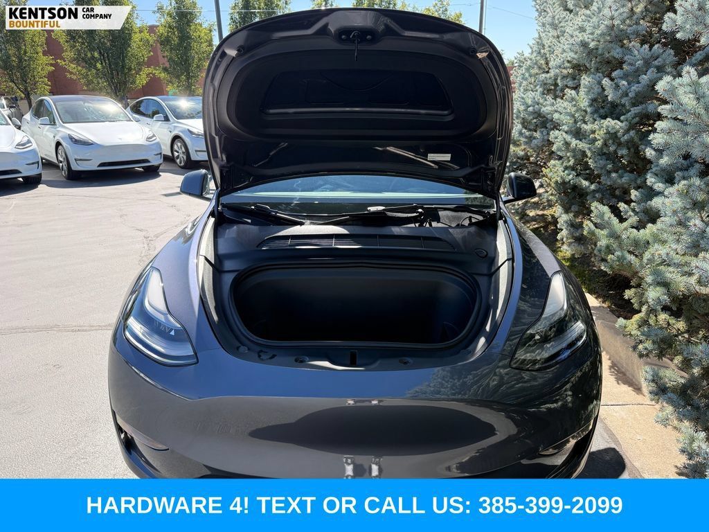 Used 2023 Tesla Model Y Long Range AWD/4WD image 32