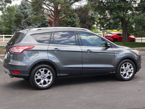 Used 2015 Ford Escape Titanium w/ Equipment Group 301A AWD/4WD image 4