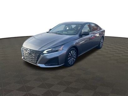 Used 2024 Nissan Altima 2.5 SV