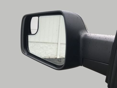 Used 2019 RAM 1500 Big Horn AWD/4WD image 18