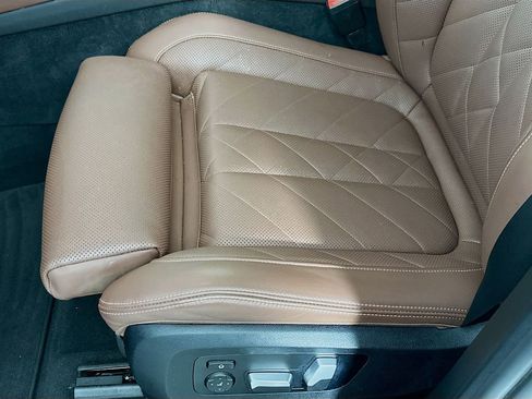 Used 2023 BMW X5 xDrive45e w/ Climate Comfort Package image 26