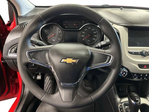 Used 2018 Chevrolet Cruze LS FWD image 12