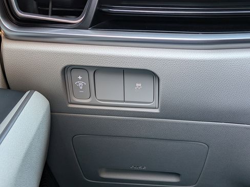 New 2026 Kia Sorento S FWD image 28