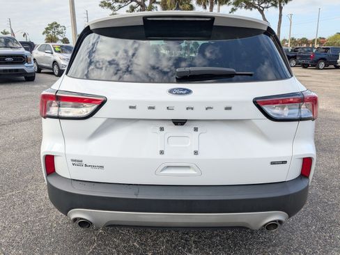 Used 2022 Ford Escape SE w/ Convenience Package AWD/4WD image 5