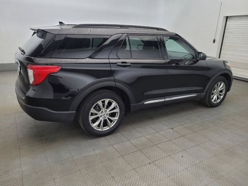 Used 2020 Ford Explorer XLT w/ Equipment Group 202A AWD/4WD image 10