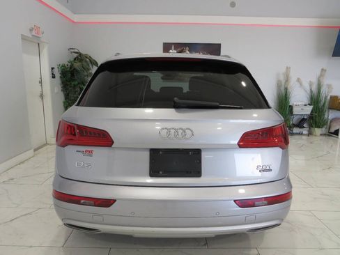 Used 2018 Audi Q5 2.0T Premium Plus w/ Premium Plus Package AWD/4WD image 5