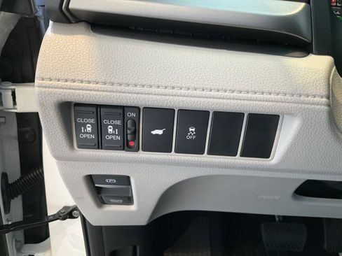 New 2026 Honda Odyssey EX-L image 9