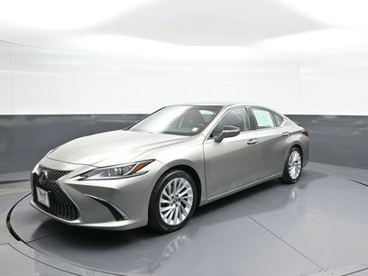 Used 2019 Lexus ES 350 w/ Accessory Package 2