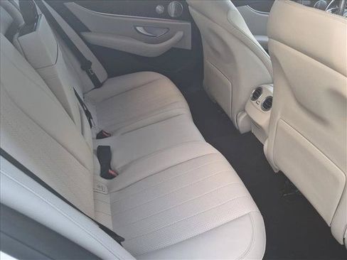 Used 2022 Mercedes-Benz E 350 Sedan image 20