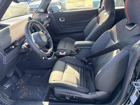 New 2026 MINI Cooper S image 9