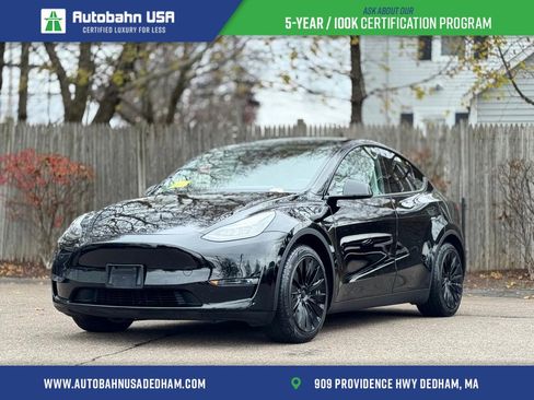Used 2021 Tesla Model Y Long Range image 1