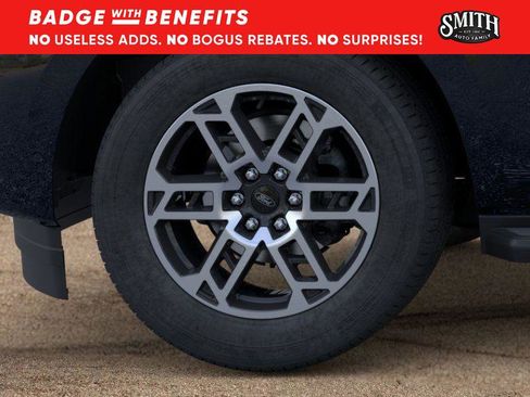 New 2025 Ford Expedition Active image 20