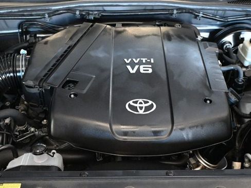 Used 2014 Toyota Tacoma PreRunner w/ SR5 Package RWD image 20