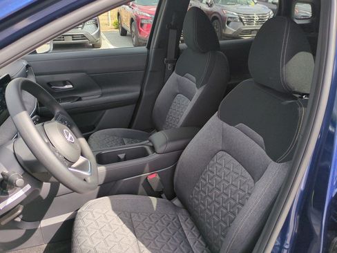 New 2026 Nissan Kicks SV w/ SV Premium Package FWD image 15