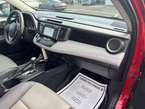 Used 2013 Toyota RAV4 Limited AWD/4WD image 20