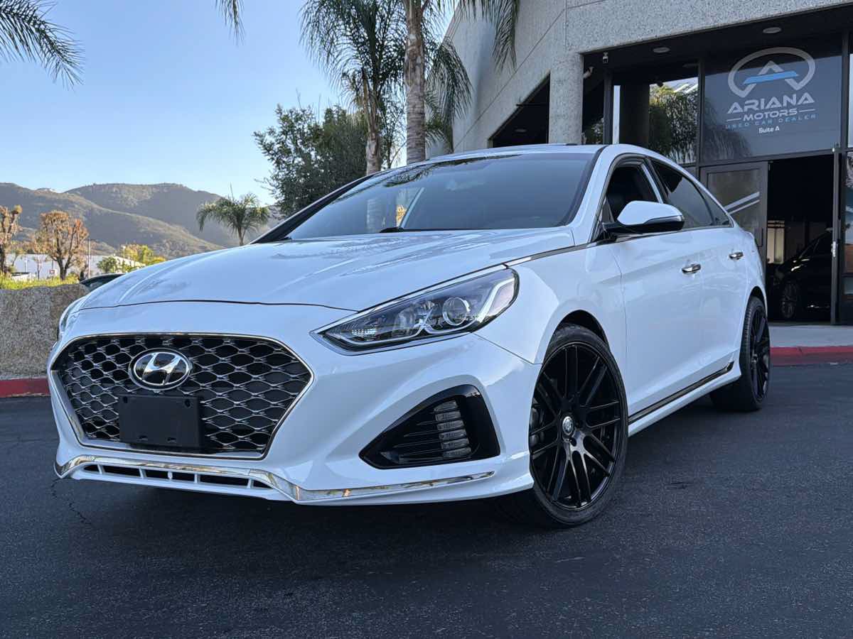 Used 2019 Hyundai Sonata Sport FWD image 2