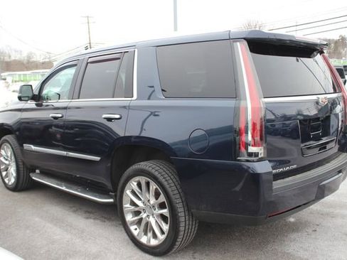 Used 2019 Cadillac Escalade Luxury image 31