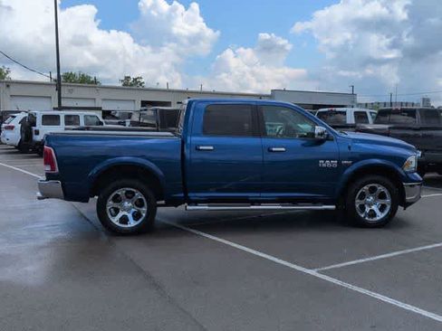 Used 2017 RAM 1500 Laramie w/ Convenience Group AWD/4WD image 9