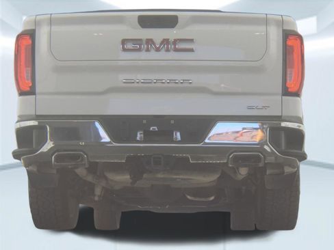 Used 2022 GMC Sierra 1500 SLT w/ SLT Premium Package AWD/4WD image 7