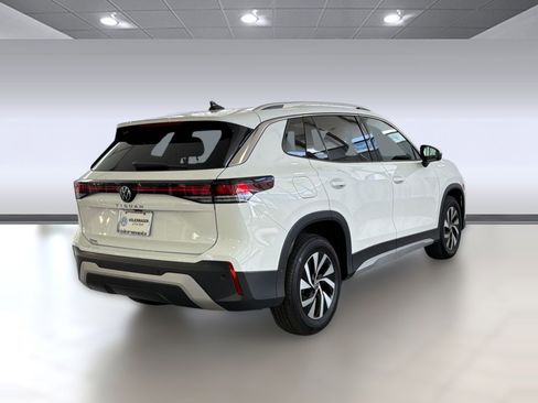 Used 2025 Volkswagen Tiguan S FWD image 9