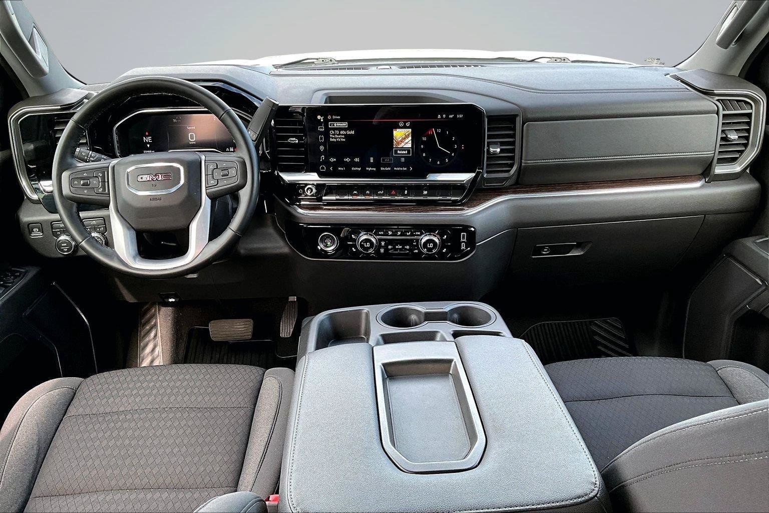 Used 2024 GMC Sierra 1500 Elevation AWD/4WD image 17