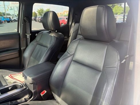 Used 2021 Toyota Tacoma Limited w/ Nightshade Package AWD/4WD image 15